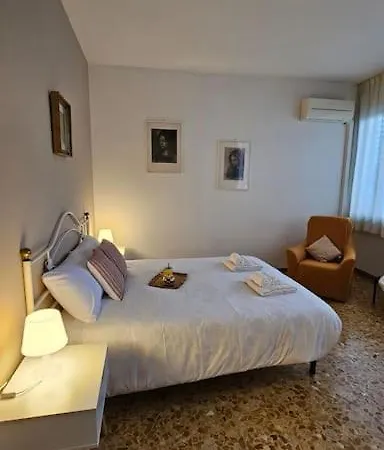 Monticelli - 6 Posti Letto Apartamento